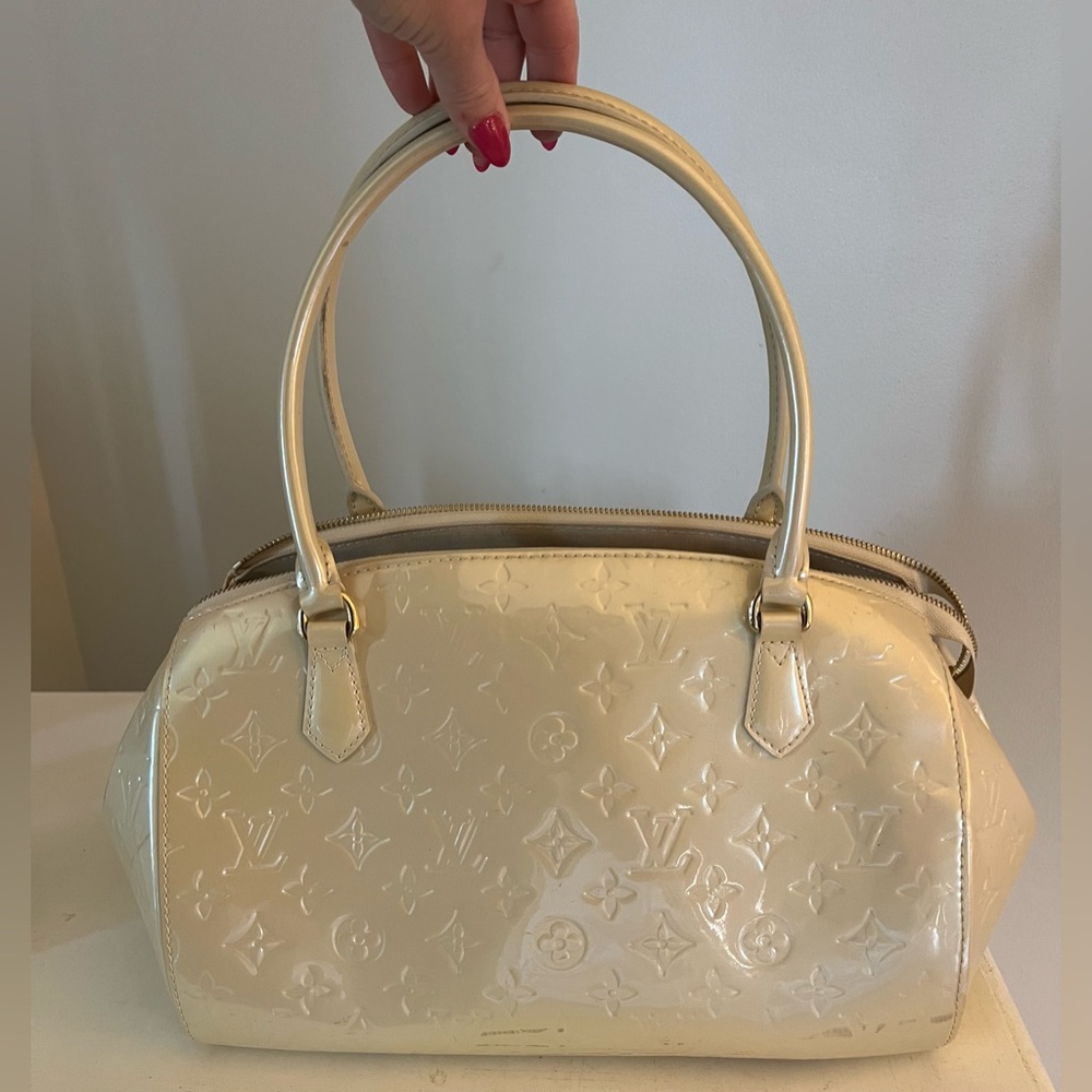 Louis Vuitton Vernis Sherwood Purse